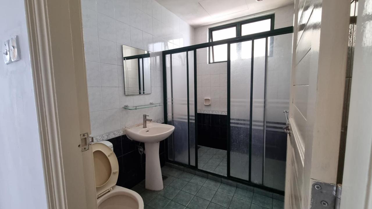 Kenyalang Emerald Riverine Resort Homestay Kuching Extérieur photo
